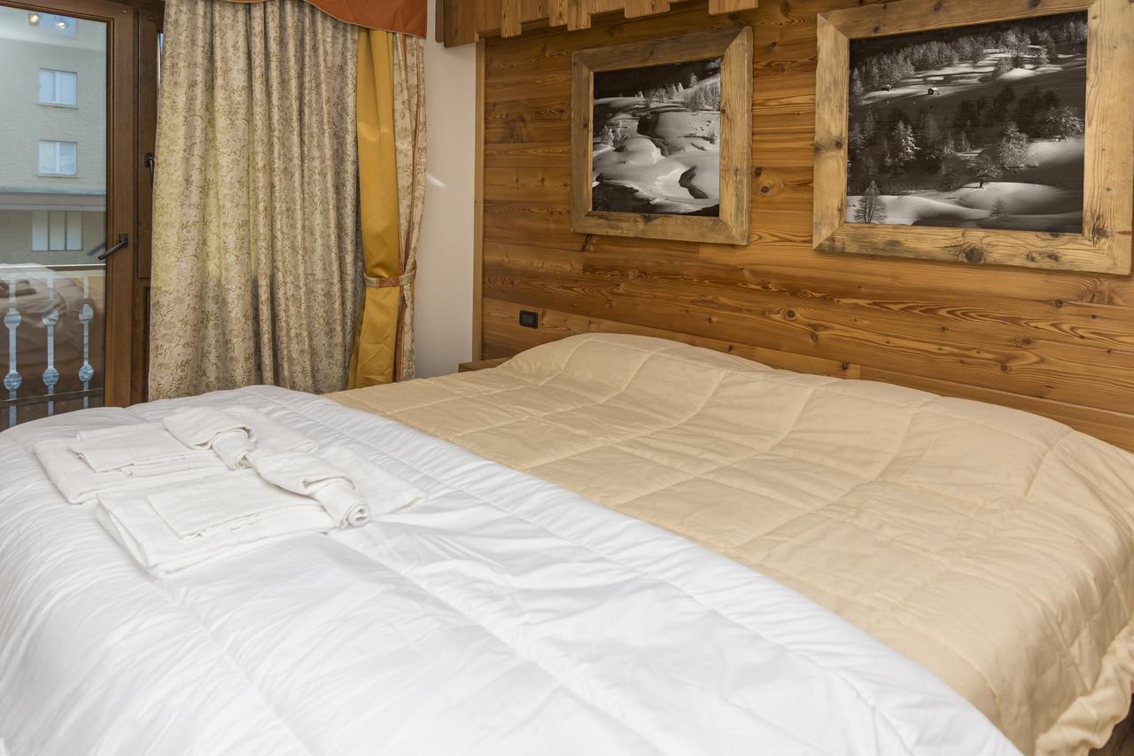 Hotel Clotes Oulx Eksteriør billede
